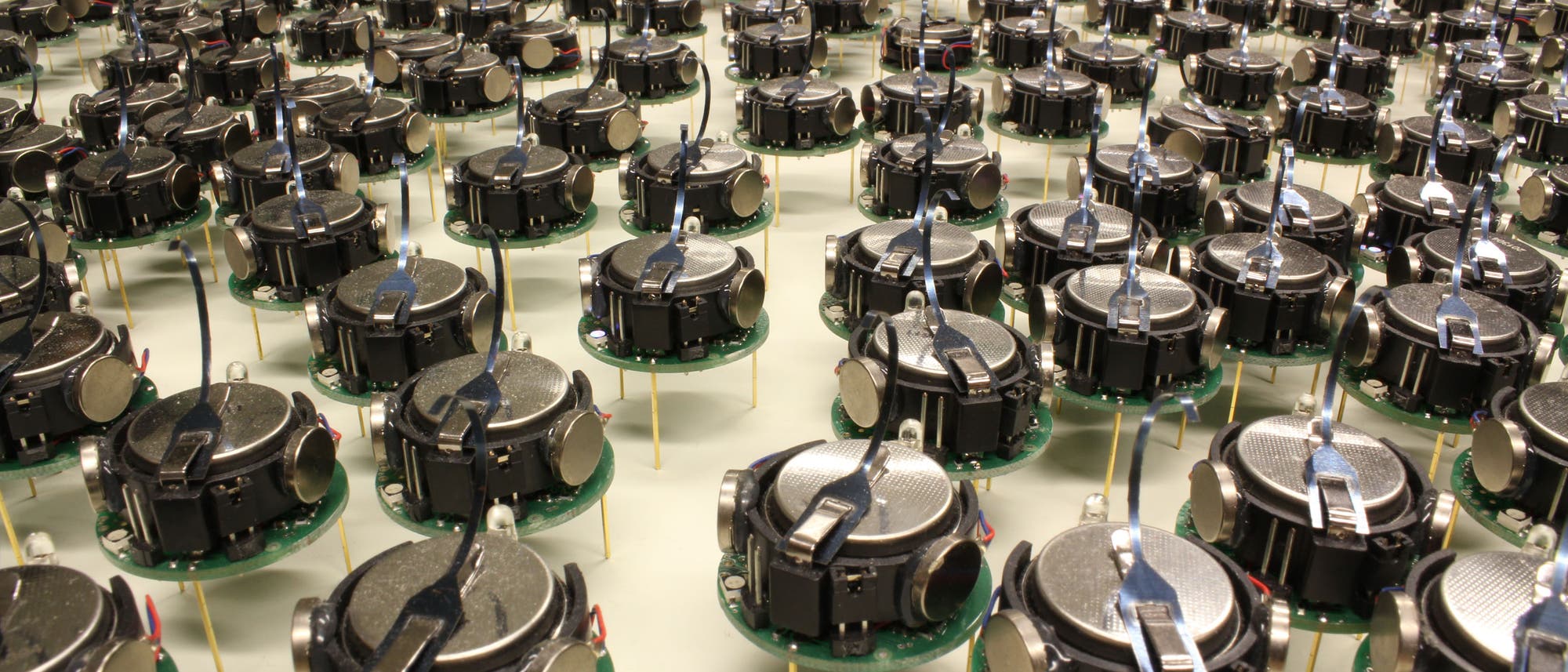 Massenweise Kilobots Massenweise Kilobots