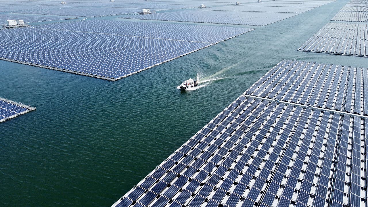 Floating PV: Was schwimmende Solarzellen leisten