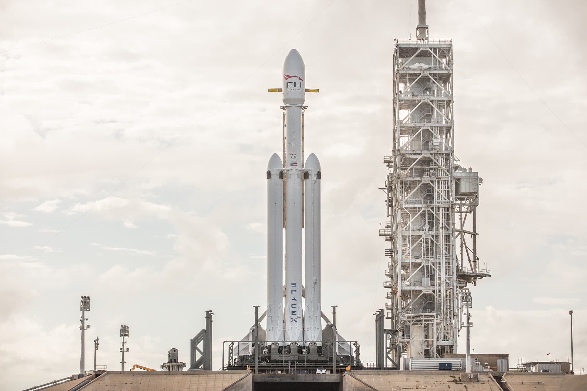 Falcon Heavy vor dem Start Falcon Heavy vor dem Start