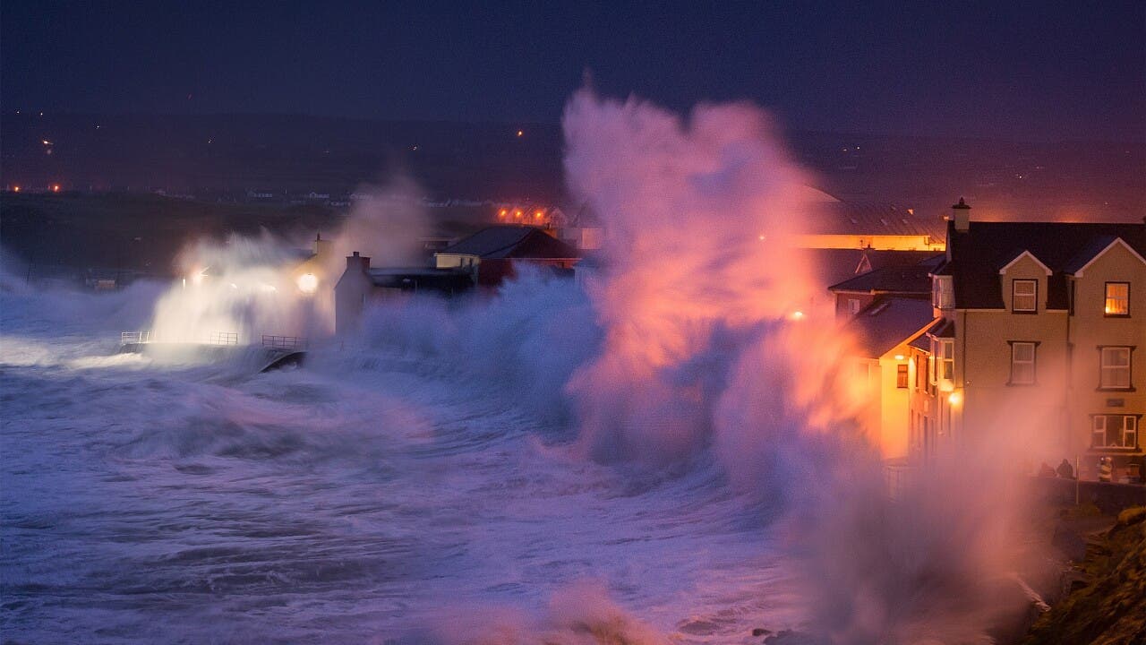 Wetter: Einer der stärksten Stürme seiner Geschichte trifft Irland