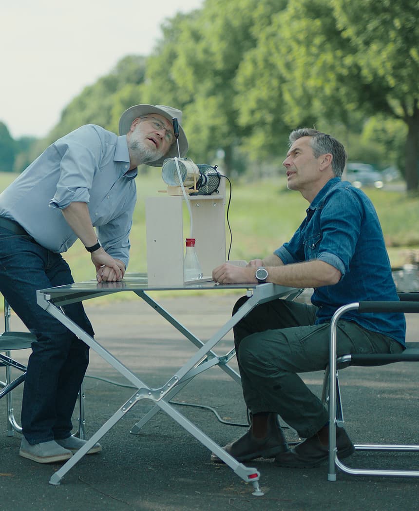 Harald Lesch und Dirk Steffens experimentieren Harald Lesch und Dirk Steffens experimentieren
