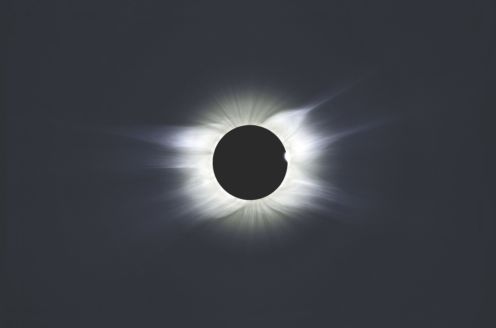 Die äußere Atmosphäre der Sonne – die Sonnenkorona Die äußere Atmosphäre der Sonne – die Sonnenkorona