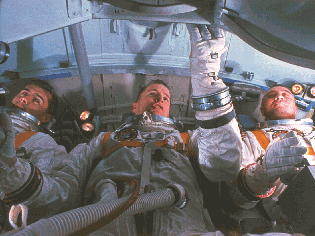 Apollo-1-Crew im Kommandomodul Apollo-1-Crew im Kommandomodul