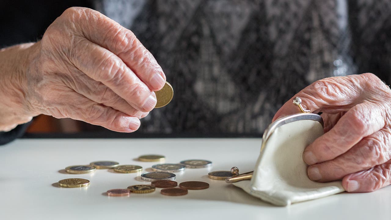 Pflegereform für mehr Altersarmut: Sozialhilfe als Sahnehäub