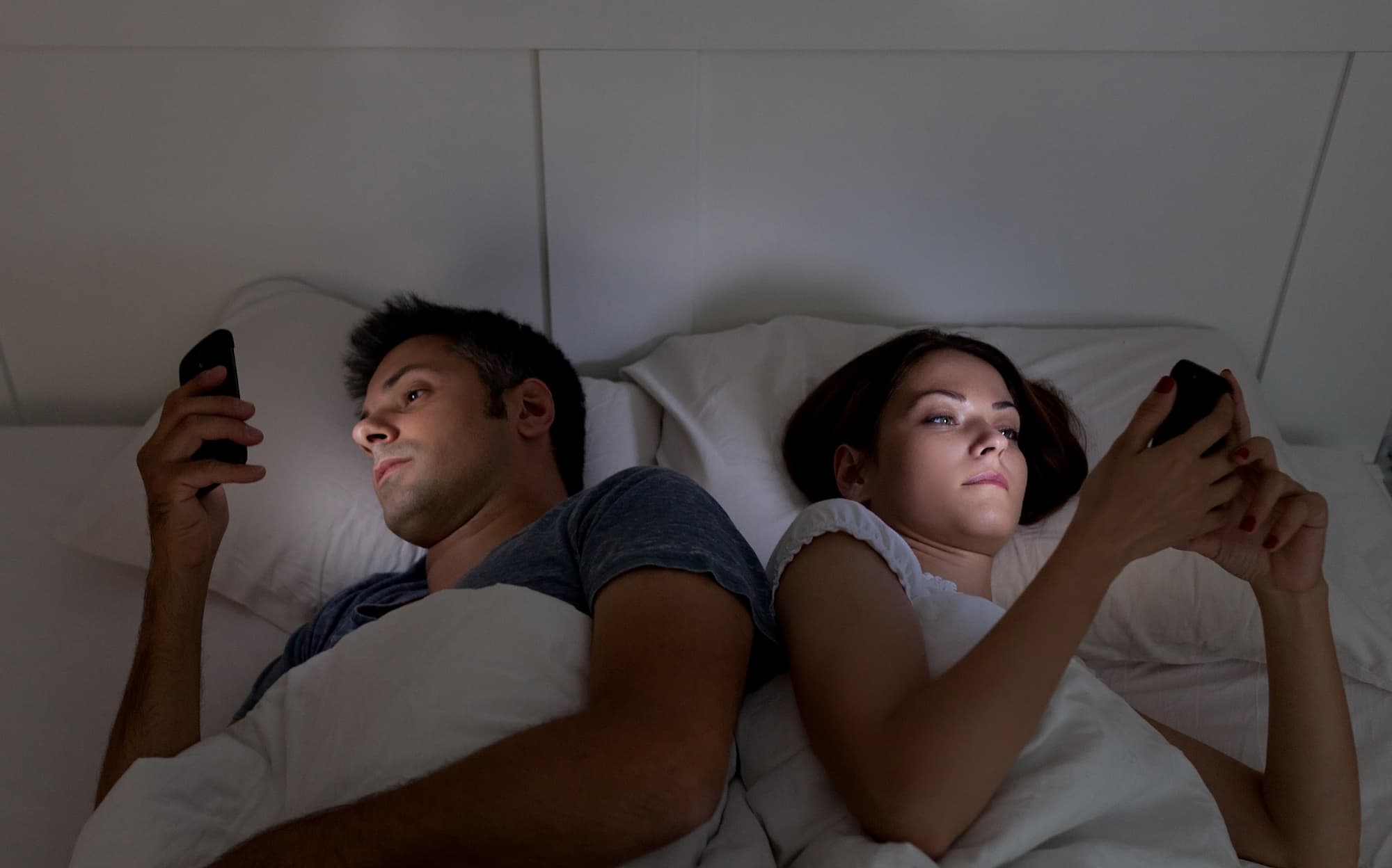 Kein Sex und kein Schlaf wegen Handy und Co Kein Sex und kein Schlaf wegen Handy und Co