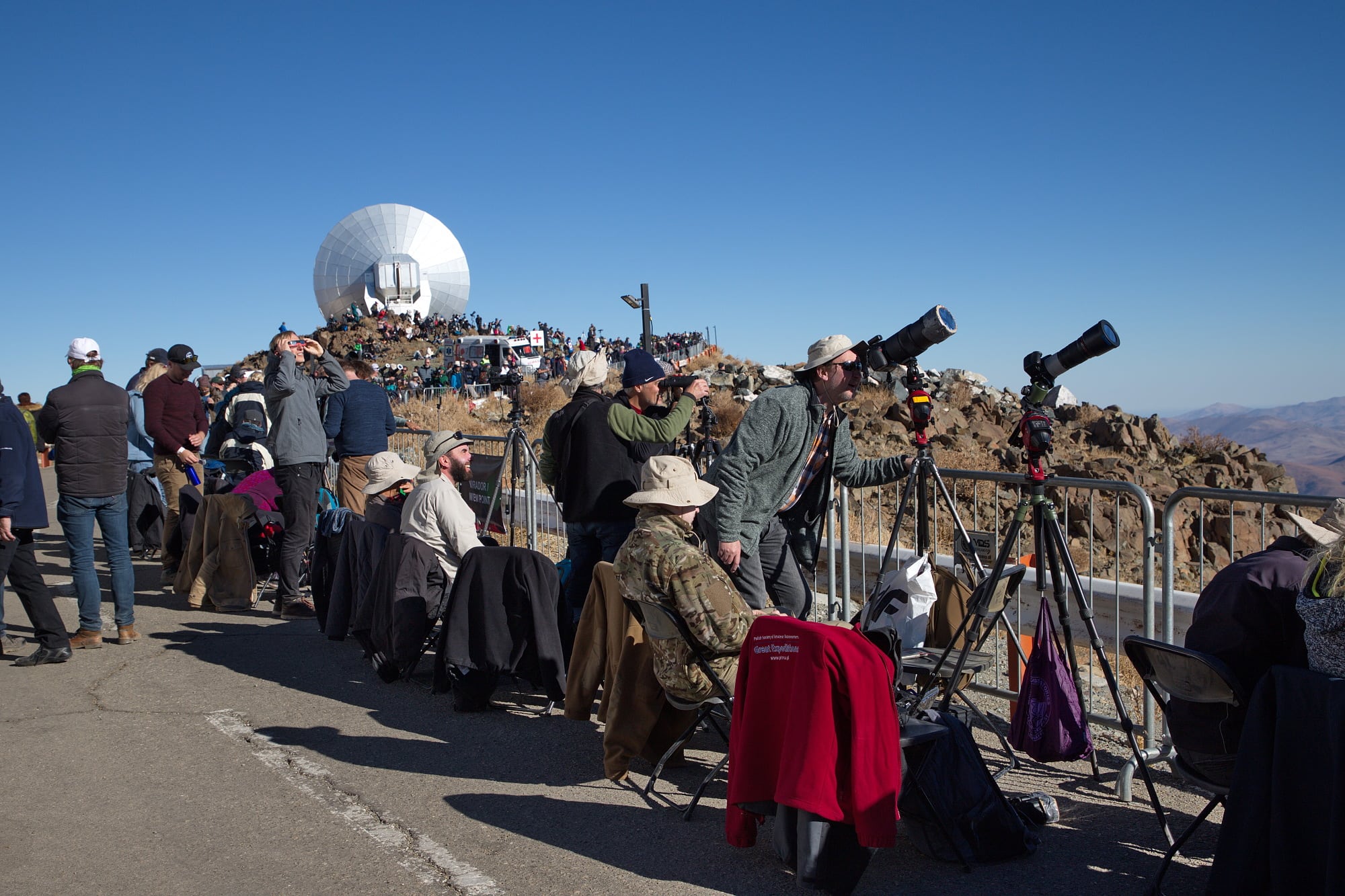 Beobachter der Sonnenfinsternis Beobachter der Sonnenfinsternis