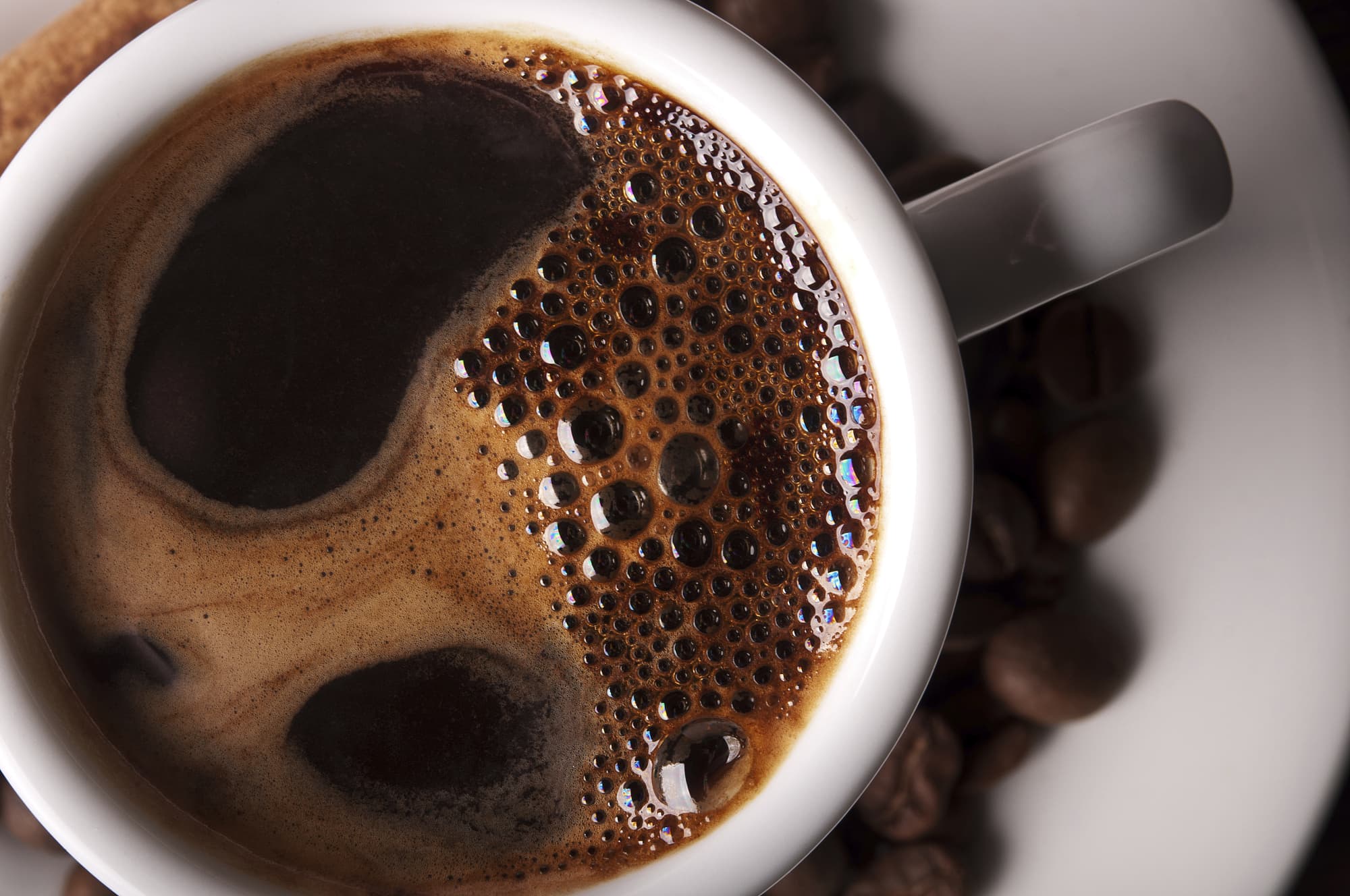 Warum macht Kaffee die Zunge pelzig? Warum macht Kaffee die Zunge pelzig?
