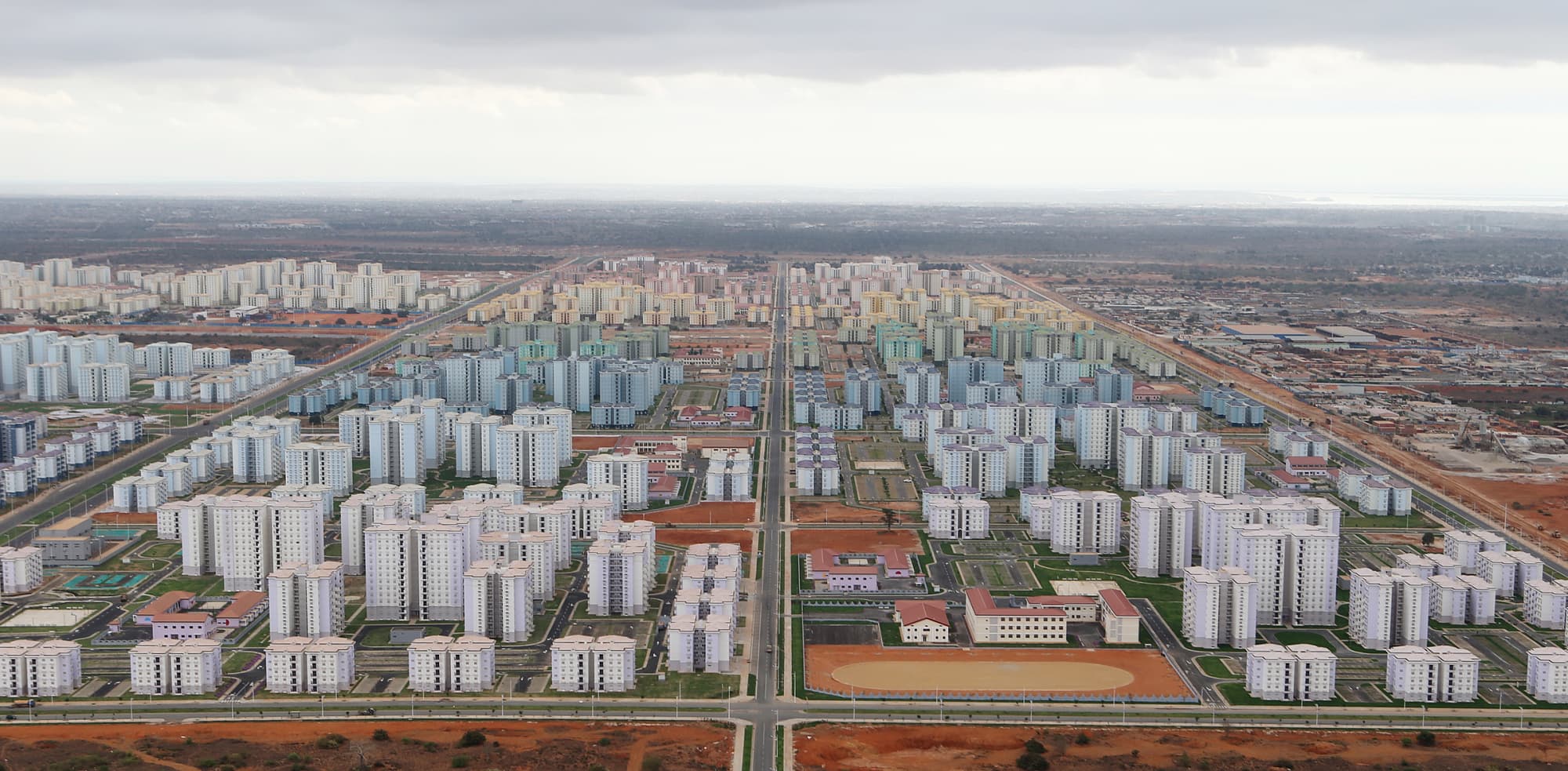 Kilamba – Ein neuer Stadtteil von Luanda in Angola Kilamba – Ein neuer Stadtteil von Luanda in Angola