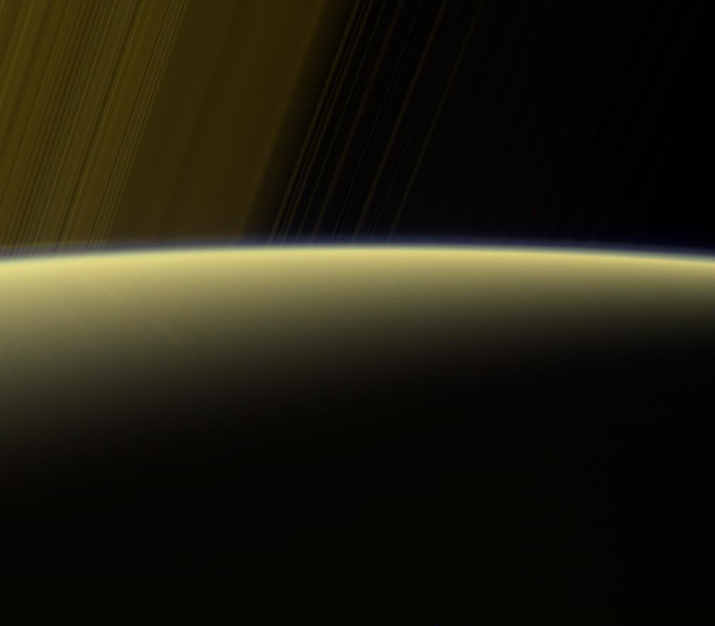 Dunstschicht am Horizont von Saturn Dunstschicht am Horizont von Saturn