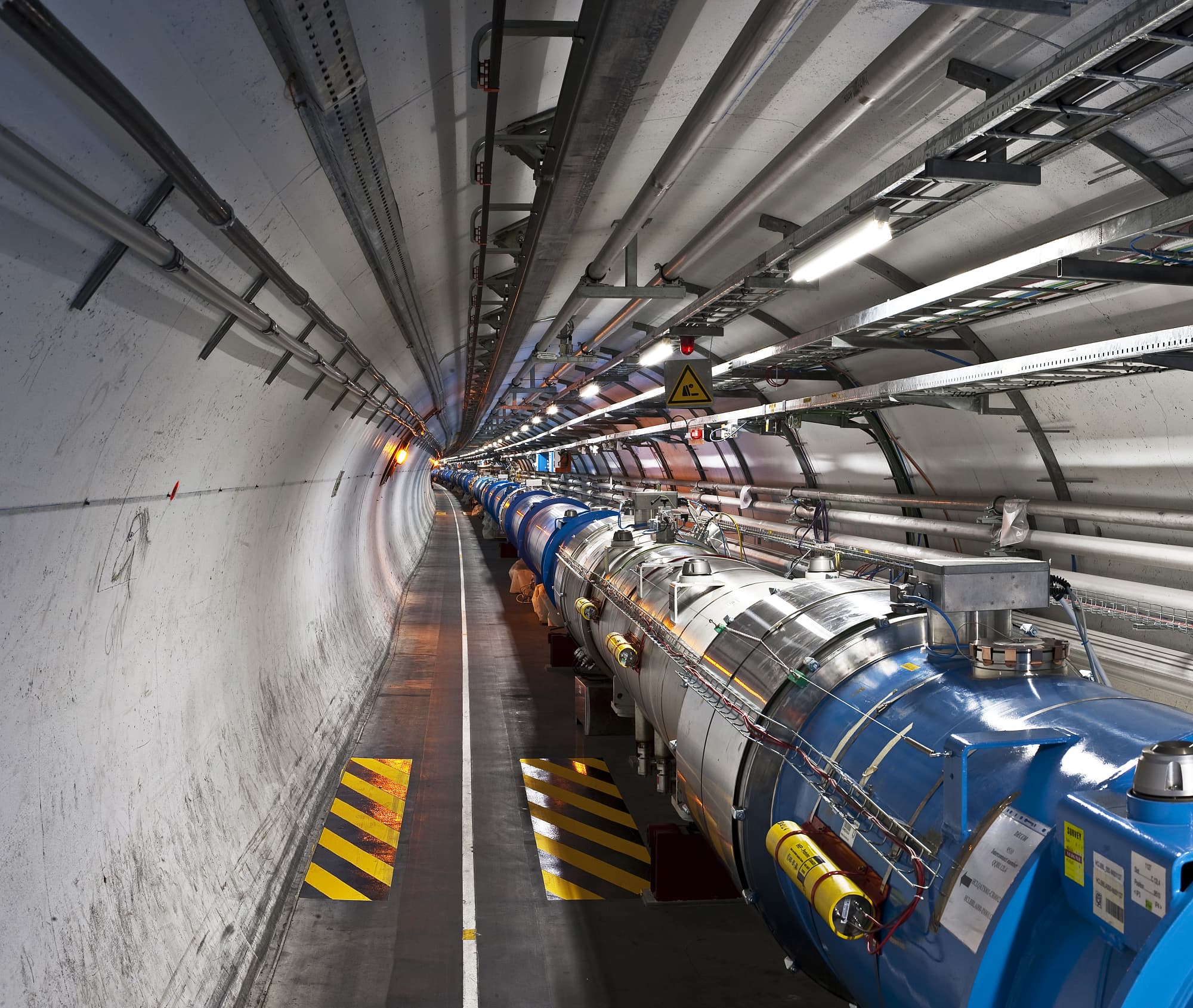 Der Tunnel des LHC Der Tunnel des LHC