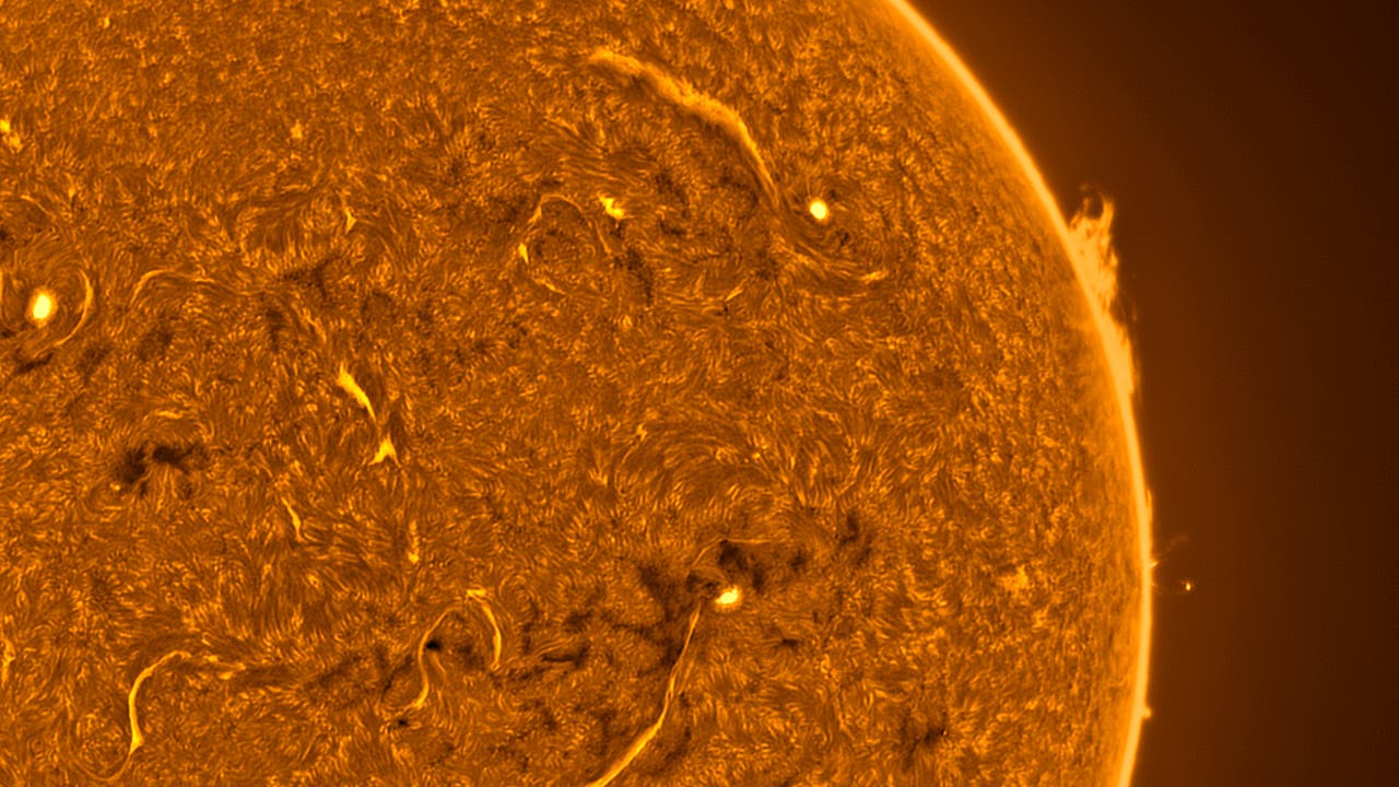 Die Sonne im Februar 2025: Im Norden aktiv, im Süden erholt