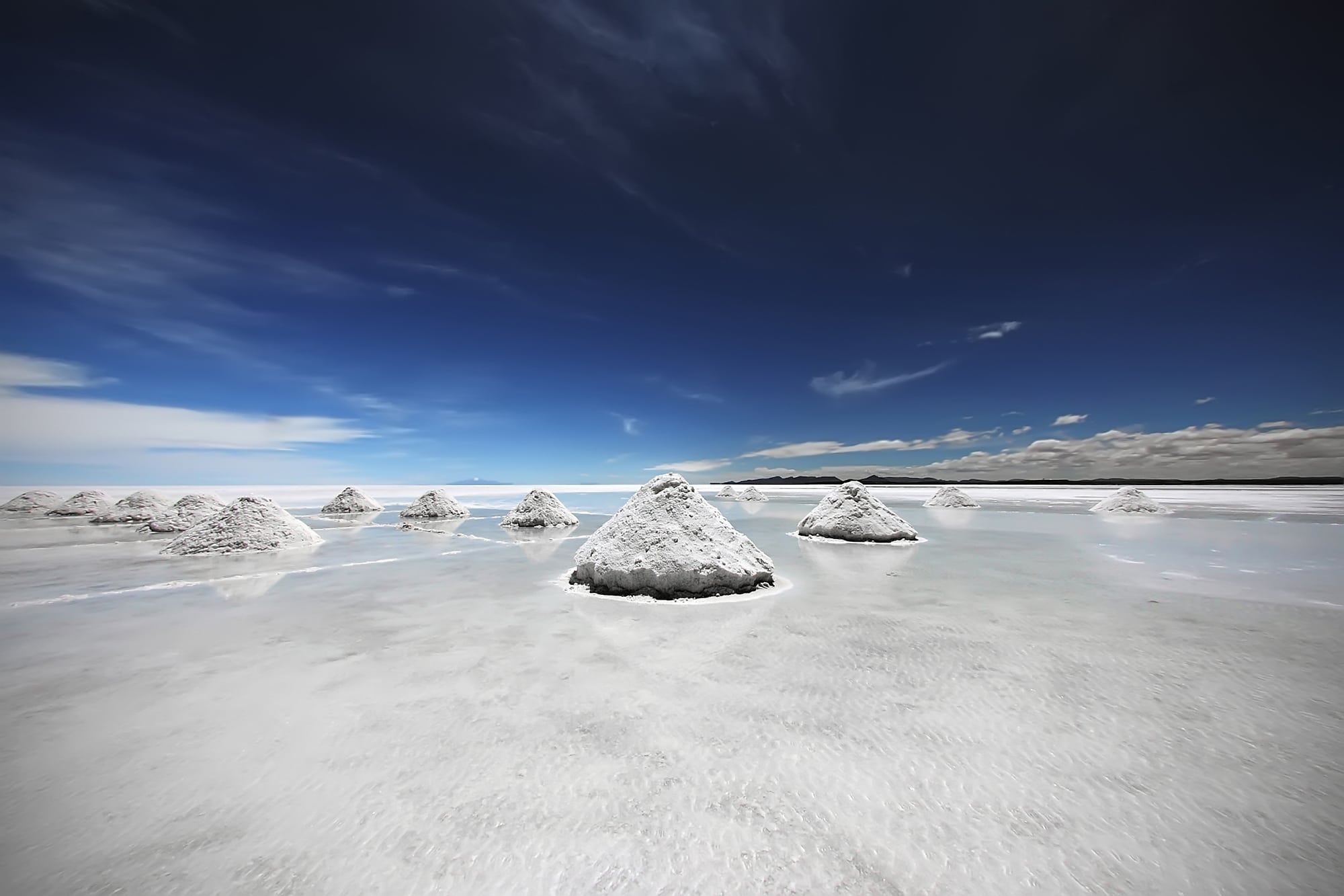 Der Salar de Uyuni in Bolivien – im Salz finden sich die größten Lithiumvorkommen der Welt Der Salar de Uyuni in Bolivien – im Salz finden sich die größten Lithiumvorkommen der Welt