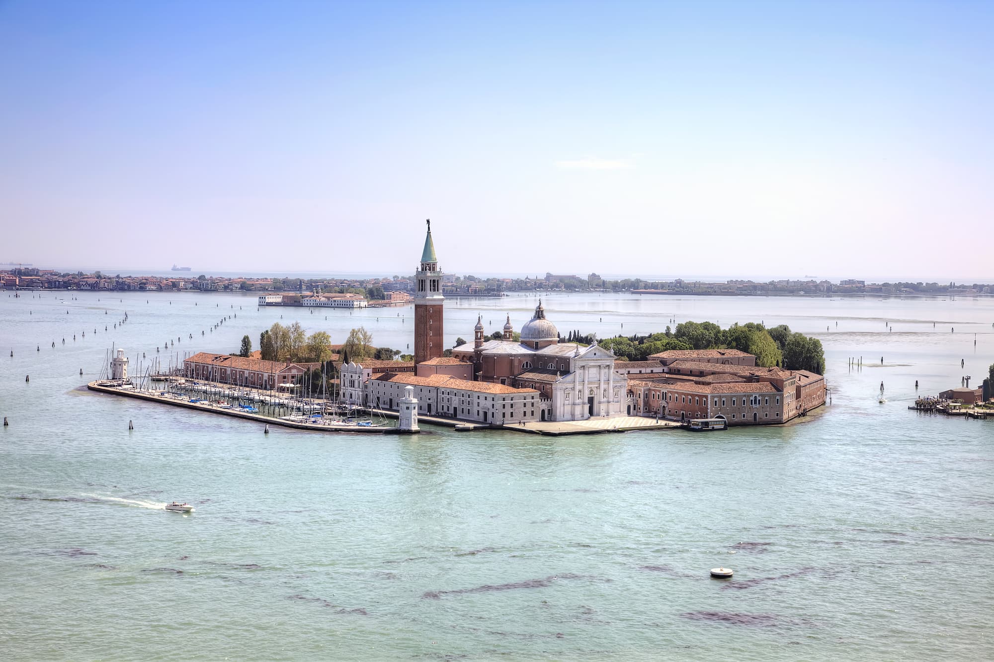 San Giorgio Maggiore in Venedig. Guckt noch mal drauf, bald ist es weg. San Giorgio Maggiore in Venedig. Guckt noch mal drauf, bald ist es weg.