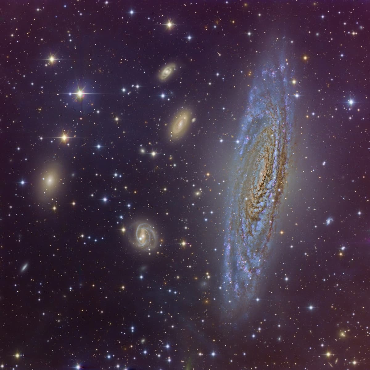 NGC 7331 und Umgebung NGC 7331 und Umgebung