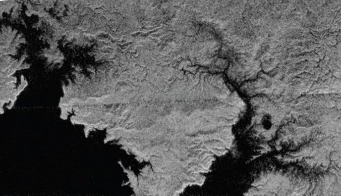 Flüsse und Seen nahe Titans Nordpol