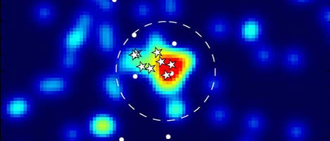 Acht Sterne der Zwerggalaxie Andromeda XII Acht Sterne der Zwerggalaxie Andromeda XII