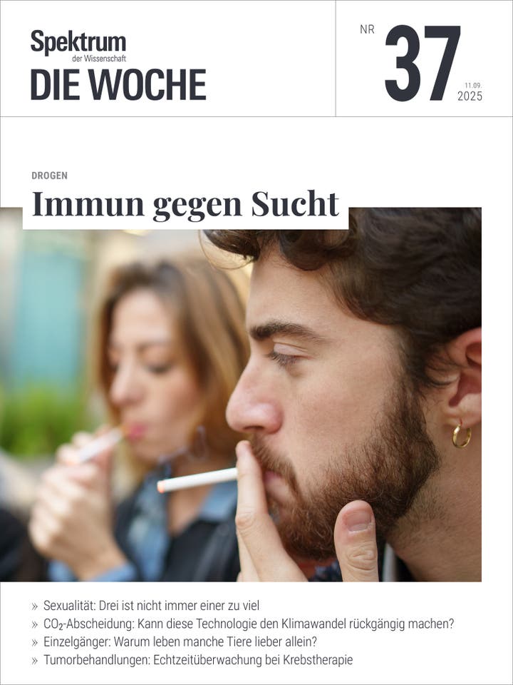 Eine Zeitschriftencover mit dem Titel "Spektrum der Wissenschaft: Die Woche, Nr. 37, 11.09.2025". Der Hauptartikel trägt die Überschrift "Drogen: Immun gegen Sucht". Im Vordergrund ist eine Person zu sehen, die eine Zigarette hält, während eine weitere Person im Hintergrund ebenfalls raucht. Weitere Artikelthemen sind: Sexualität, CO₂-Abscheidung, Einzelgänger bei Tieren und Tumorbehandlungen.