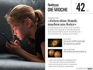 Ein Mädchen sitzt in einem dunklen Raum und schaut konzentriert auf ein Smartphone. Der Titel des Magazins lautet „Spektrum der Wissenschaft – Die Woche“, Ausgabe Nr. 42 vom 16. Oktober 2025. Der Hauptartikel trägt die Überschrift „Zeiten ohne Handy machen uns freier“. Weitere Themen sind „Katzen-Qubits: Die neuen Hoffnungsträger für Quantencomputer“, „Liegt hier eine Sensation der Luftfahrtgeschichte?“, „Kugel des Anstoßes: Wie Billard die Welt eroberte“ und „12000 Jahre alter T-Pfeiler mit Gesicht entdeckt“.
