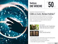 Titelbild der Zeitschrift "Spektrum der Wissenschaft – Die Woche", Ausgabe Nr. 50 vom 11. Dezember 2025. Im Vordergrund ist eine Hand, die sich einem leuchtenden, blauen Kreis nähert, umgeben von funkelnden Lichtpunkten. Der Hauptartikel trägt den Titel "Gibt es Gott, Heino Falcke?". Weitere Themen sind die Vogelgrippe bei Katzen, Enheduana und MH370. Titelbild der Zeitschrift "Spektrum der Wissenschaft – Die Woche", Ausgabe Nr. 50 vom 11. Dezember 2025. Im Vordergrund ist eine Hand, die sich einem leuchtenden, blauen Kreis nähert, umgeben von funkelnden Lichtpunkten. Der Hauptartikel trägt den Titel "Gibt es Gott, Heino Falcke?". Weitere Themen sind die Vogelgrippe bei Katzen, Enheduana und MH370.